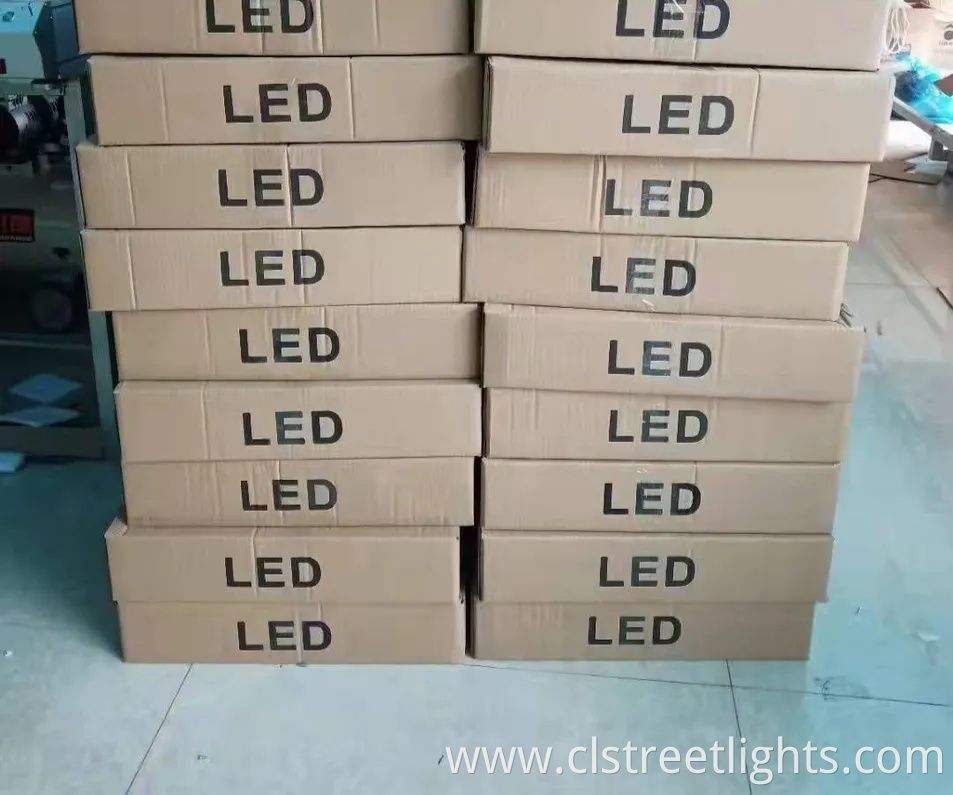 Factory Direct Sales of Solar Street Lighting for Outdoor Use Gardens Light